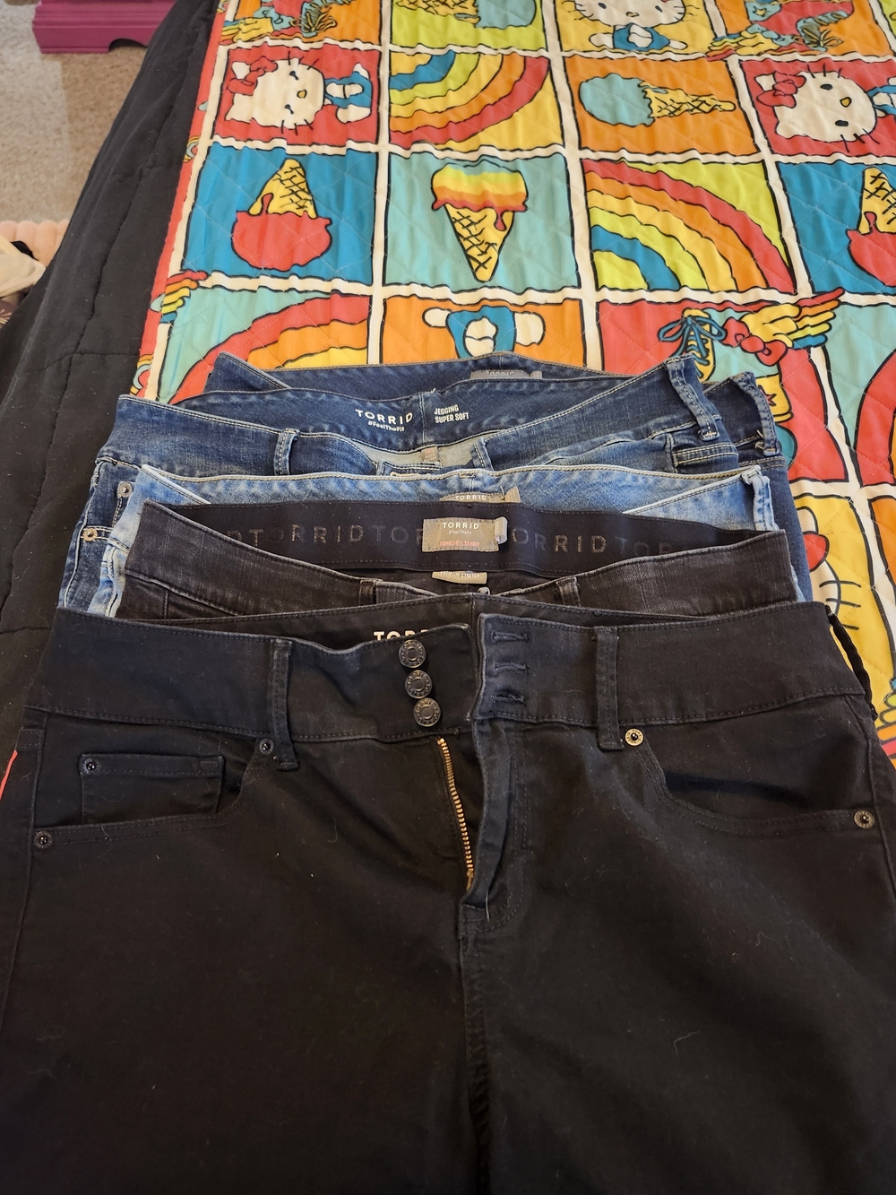 torrid Skinny Jeans Lot in Black and Blue Washes